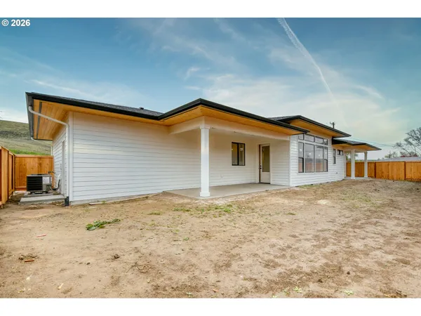 $598,650 | 904 Southwest 43rd Street, Pendleton, OR 97801