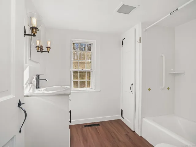 $3,500 | 575 Black Rock Turnpike, Easton, CT 06612