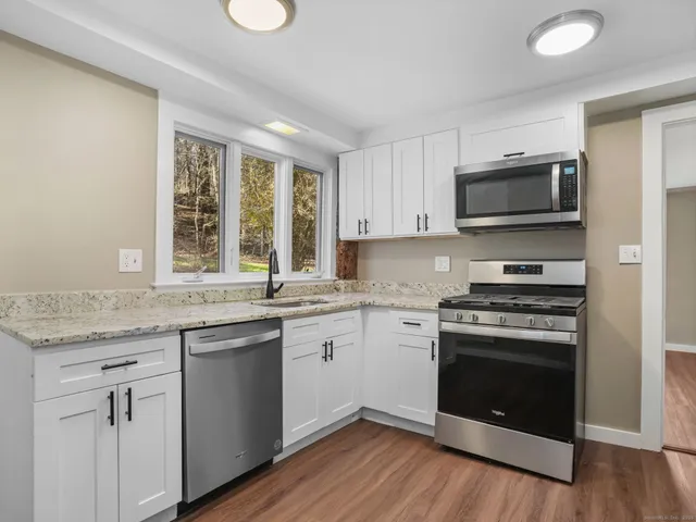 $3,500 | 575 Black Rock Turnpike, Easton, CT 06612