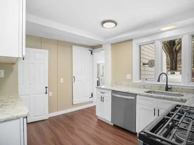 $3,500 | 575 Black Rock Turnpike, Easton, CT 06612