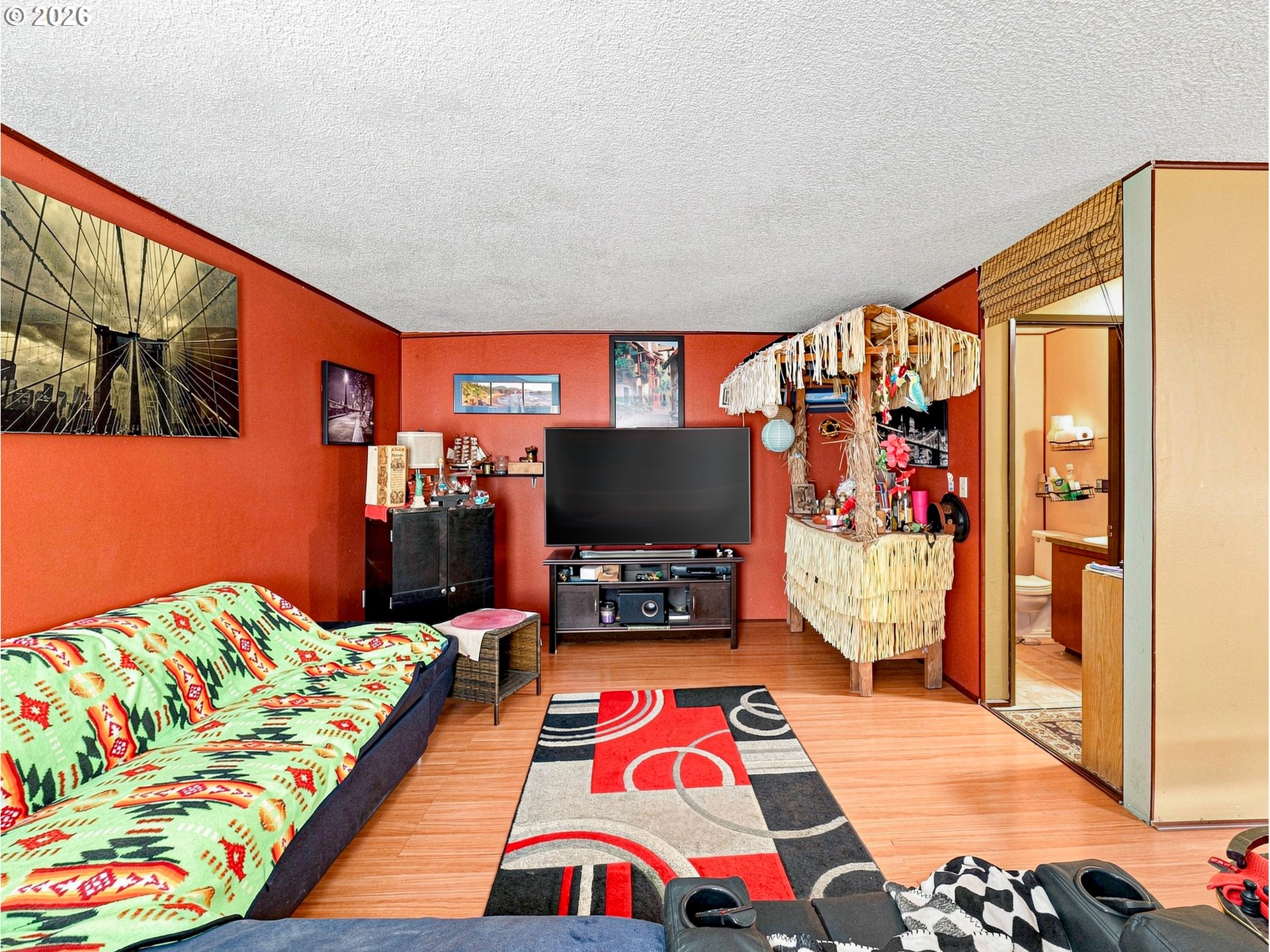 726 Southeast Rene Avenue Gresham, OR 97080 - Photo 4 of 23 Living Room
