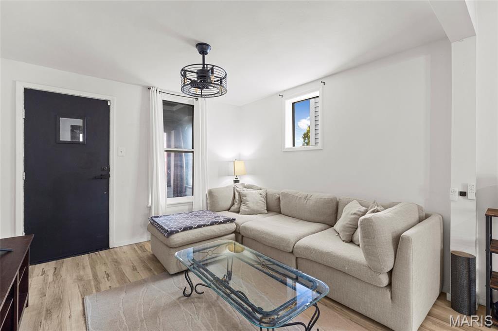 3914 Bates Street St. Louis, MO 63116 - Photo 6 of 24