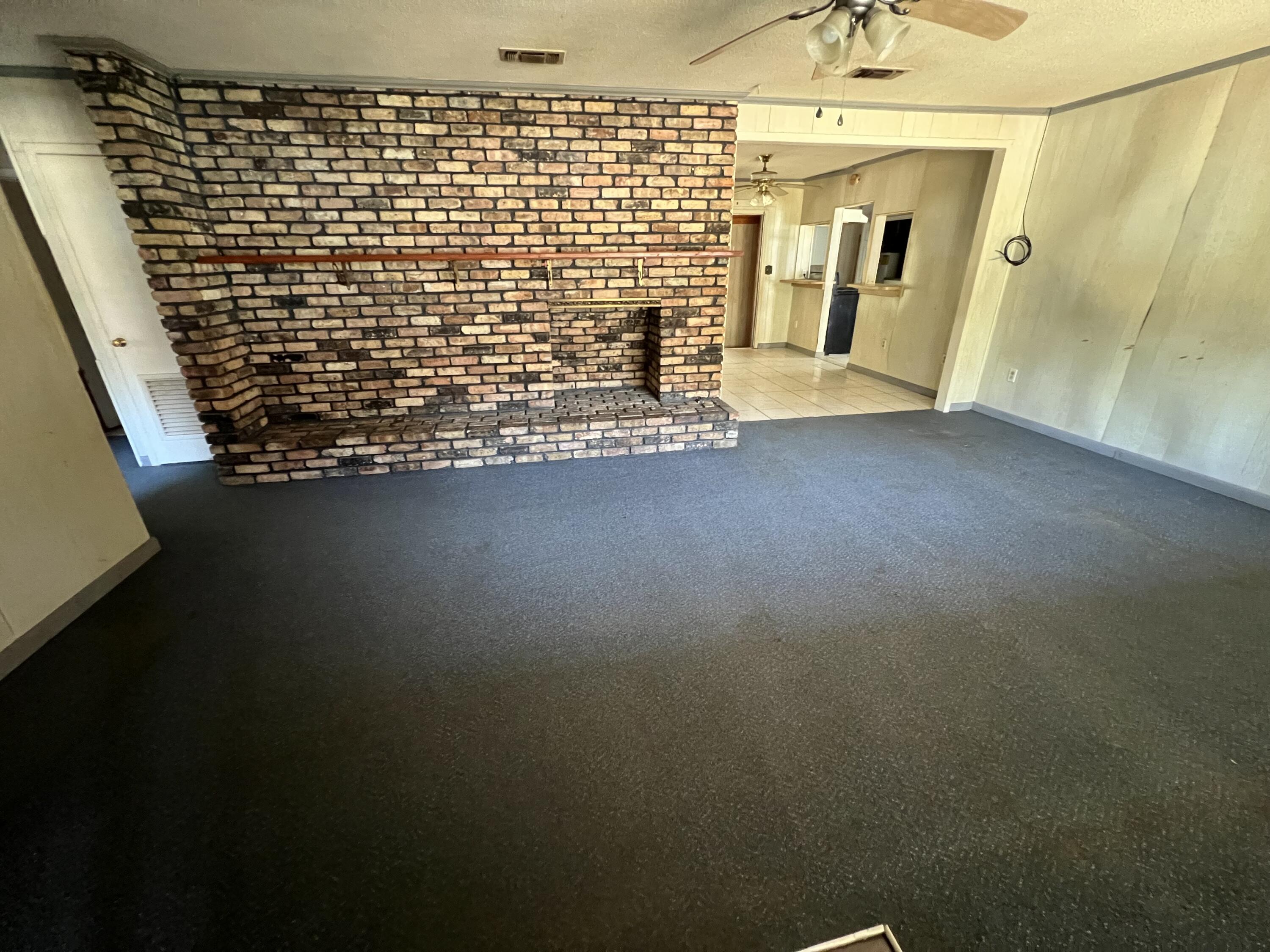 301 Victory Lane Crestview, FL 32539 - Photo 2 of 19 IMG_7743