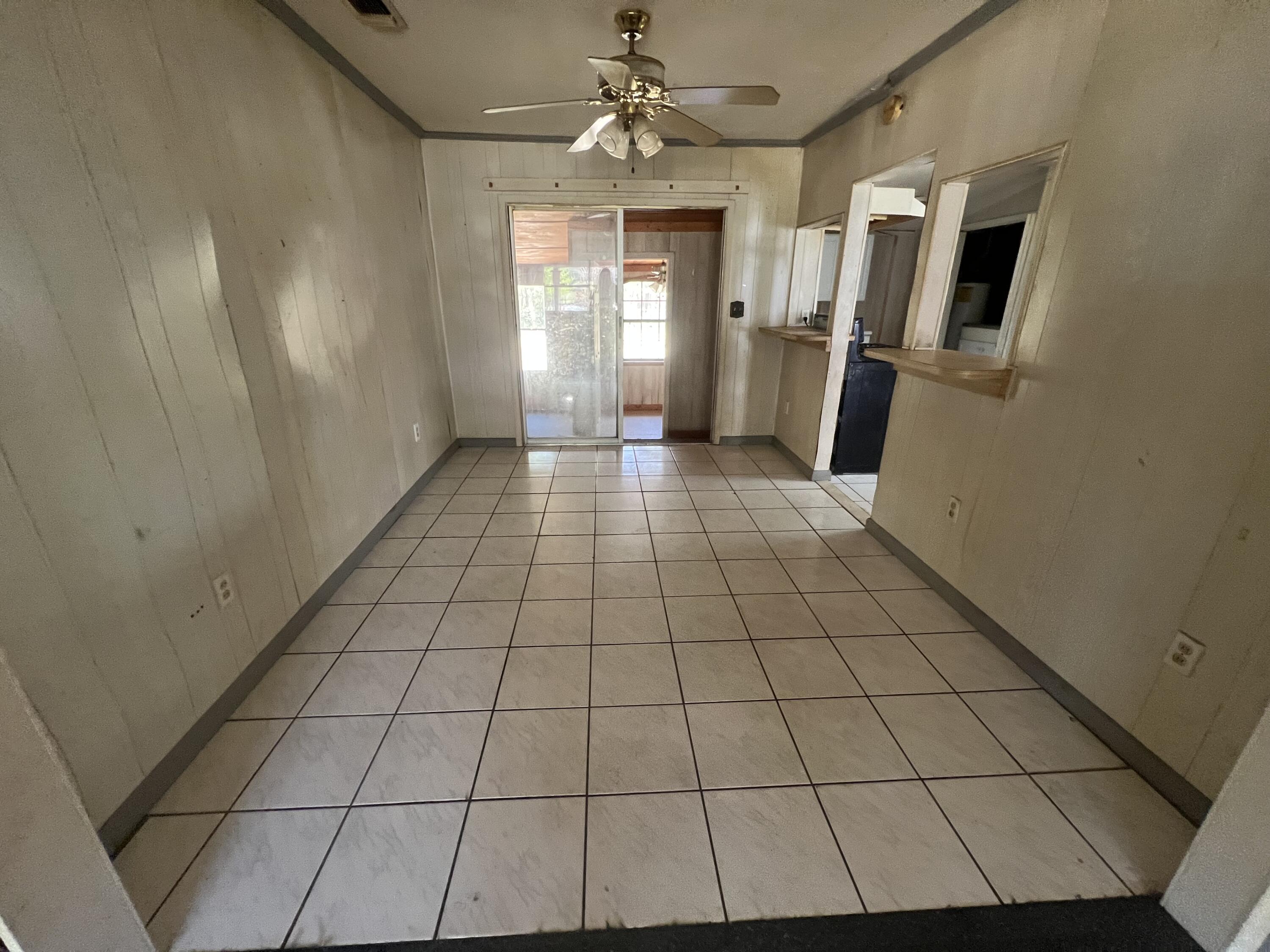 301 Victory Lane Crestview, FL 32539 - Photo 3 of 19 IMG_7745