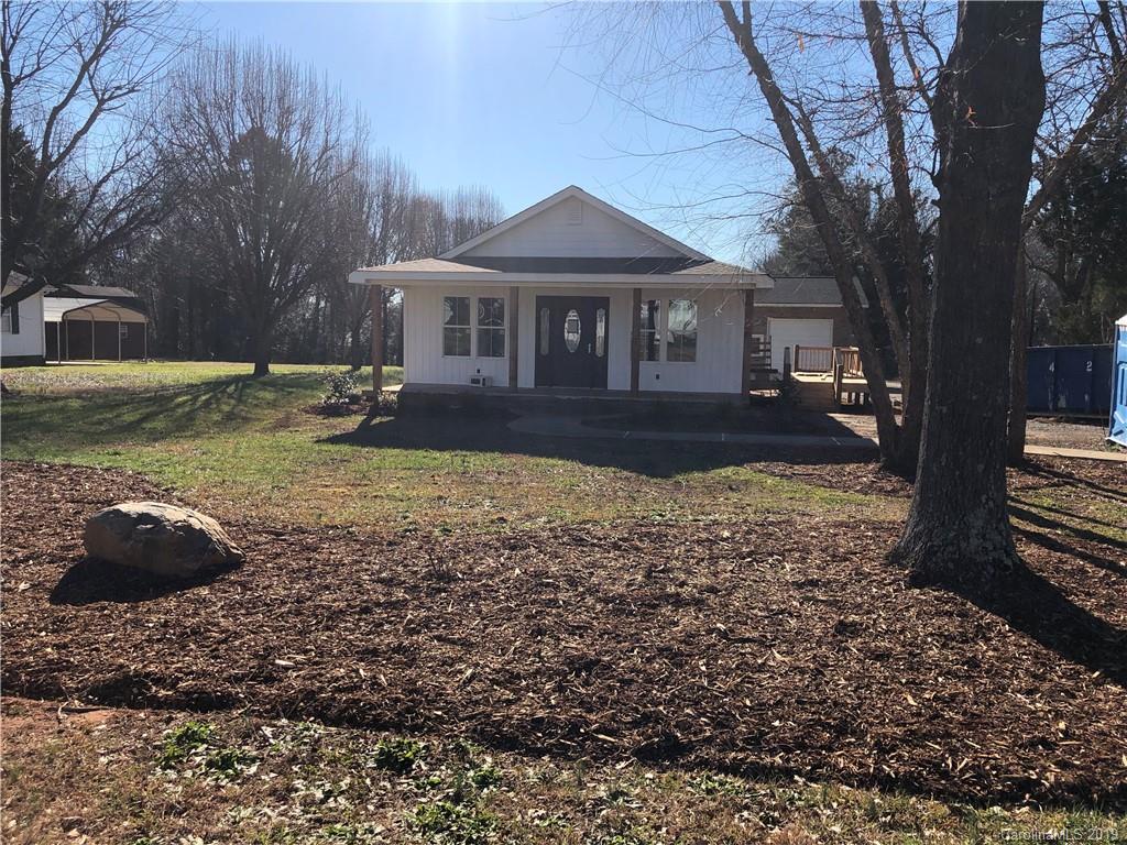 1708 South Point Road Belmont, NC 28012 - Photo 2 of 26 Gallery Image 2