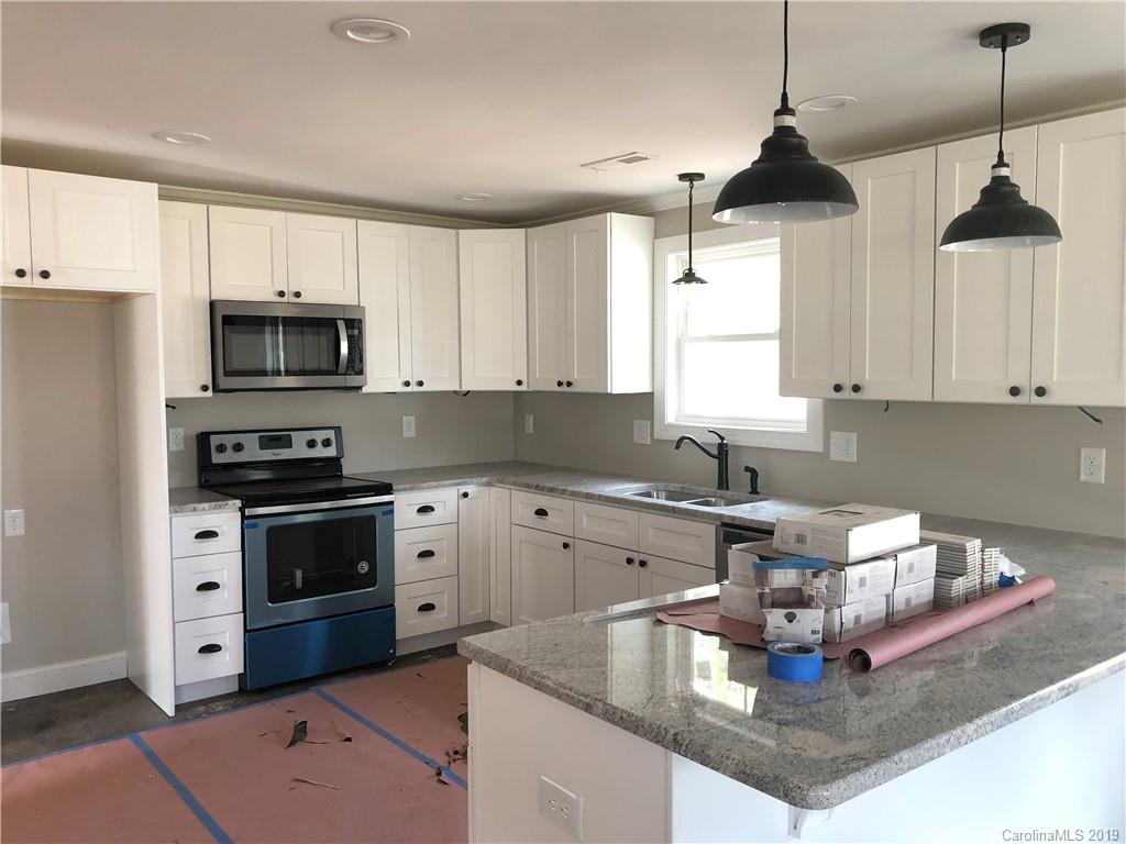 1708 South Point Road Belmont, NC 28012 - Photo 5 of 26 Gallery Image 5