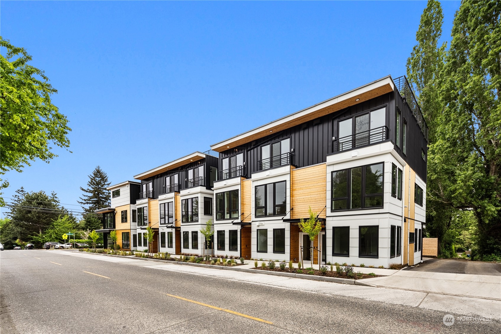 4218 Southwest 100th Street Seattle, WA 98136 - Photo 38 of 39 Gallery Image 38