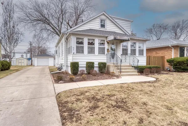 $345,000 | 14 North Wisconsin Avenue, Addison, IL 60101