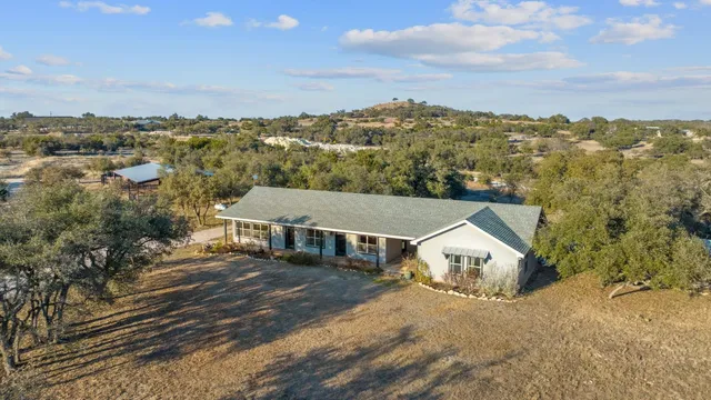 $825,000 | 395 Sendero, Round Mountain, TX 78663