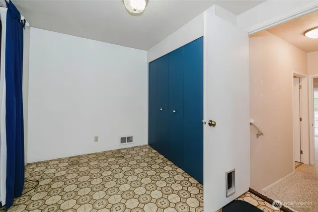 $550,000 | 7600 Sandy Way Northeast, Poulsbo, WA 98370