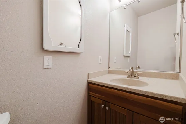 $550,000 | 7600 Sandy Way Northeast, Poulsbo, WA 98370