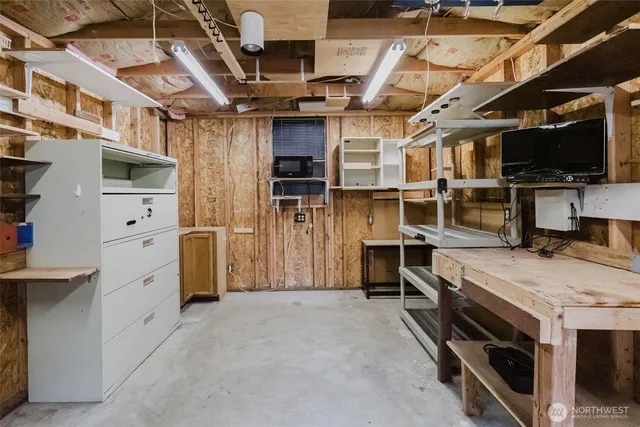 $550,000 | 7600 Sandy Way Northeast, Poulsbo, WA 98370