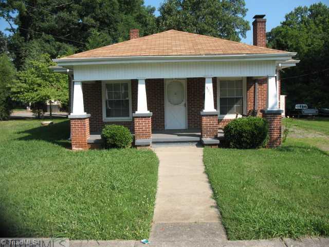 301 Polo Road Winston-Salem, NC 27105 - Photo 1 of 6 Exterior Front.