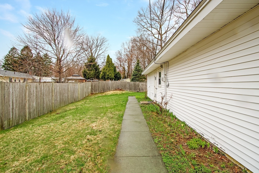 12 Dix Road Brockton, MA 02302 - Photo 25 of 26