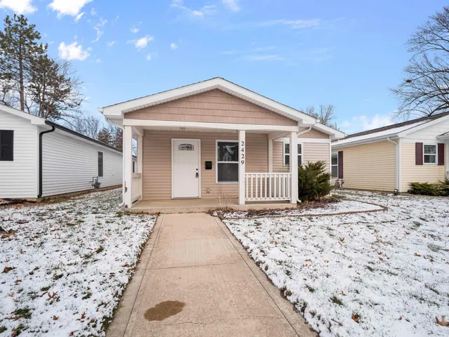 $249,000 | 2429 Dodge Avenue, Fort Wayne, IN 46805