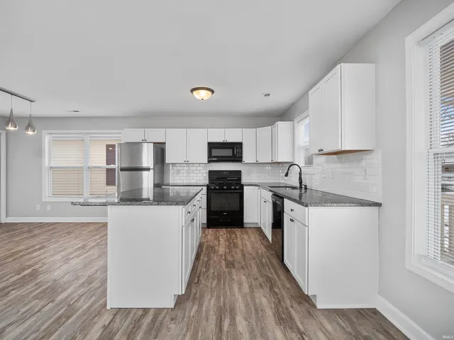 $249,000 | 2429 Dodge Avenue, Fort Wayne, IN 46805