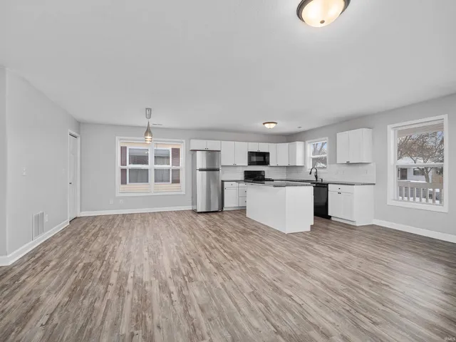 $249,000 | 2429 Dodge Avenue, Fort Wayne, IN 46805