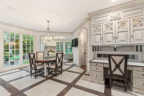 $2,295,000 | 1110 Fox Glen Drive, St. Charles, IL 60174