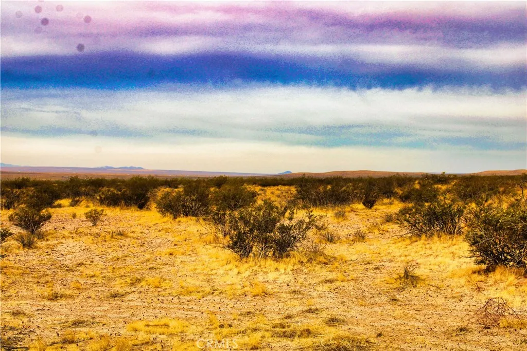 777 Valley Wells Road Hinkley, CA 92347 - Photo 14 of 50