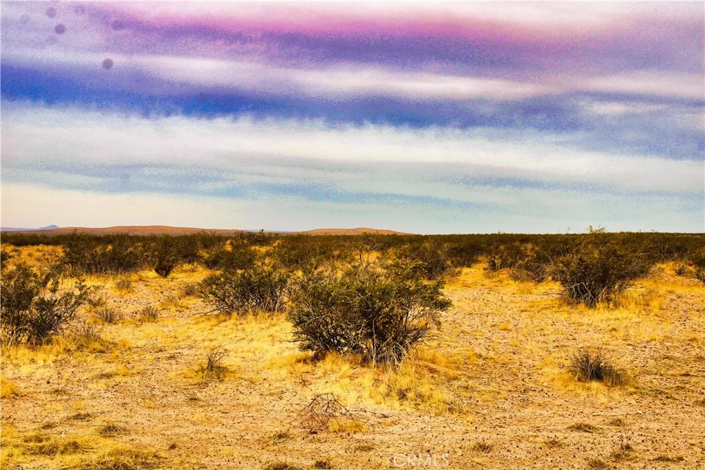 777 Valley Wells Road Hinkley, CA 92347 - Photo 18 of 50 a view of an ocean