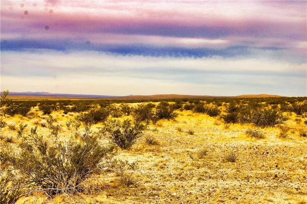 777 Valley Wells Road Hinkley, CA 92347 - Photo 42 of 50 a view of an ocean