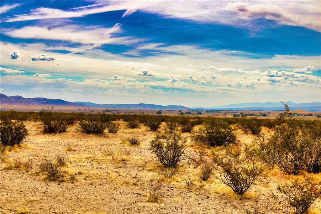 777 Valley Wells Road Hinkley, CA 92347 - Photo 7 of 50 a view of lake view and mountain