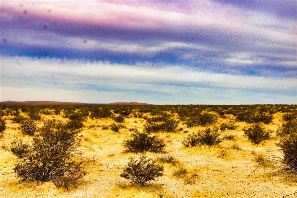 777 Valley Wells Road Hinkley, CA 92347 - Photo 10 of 50 a view of sunset