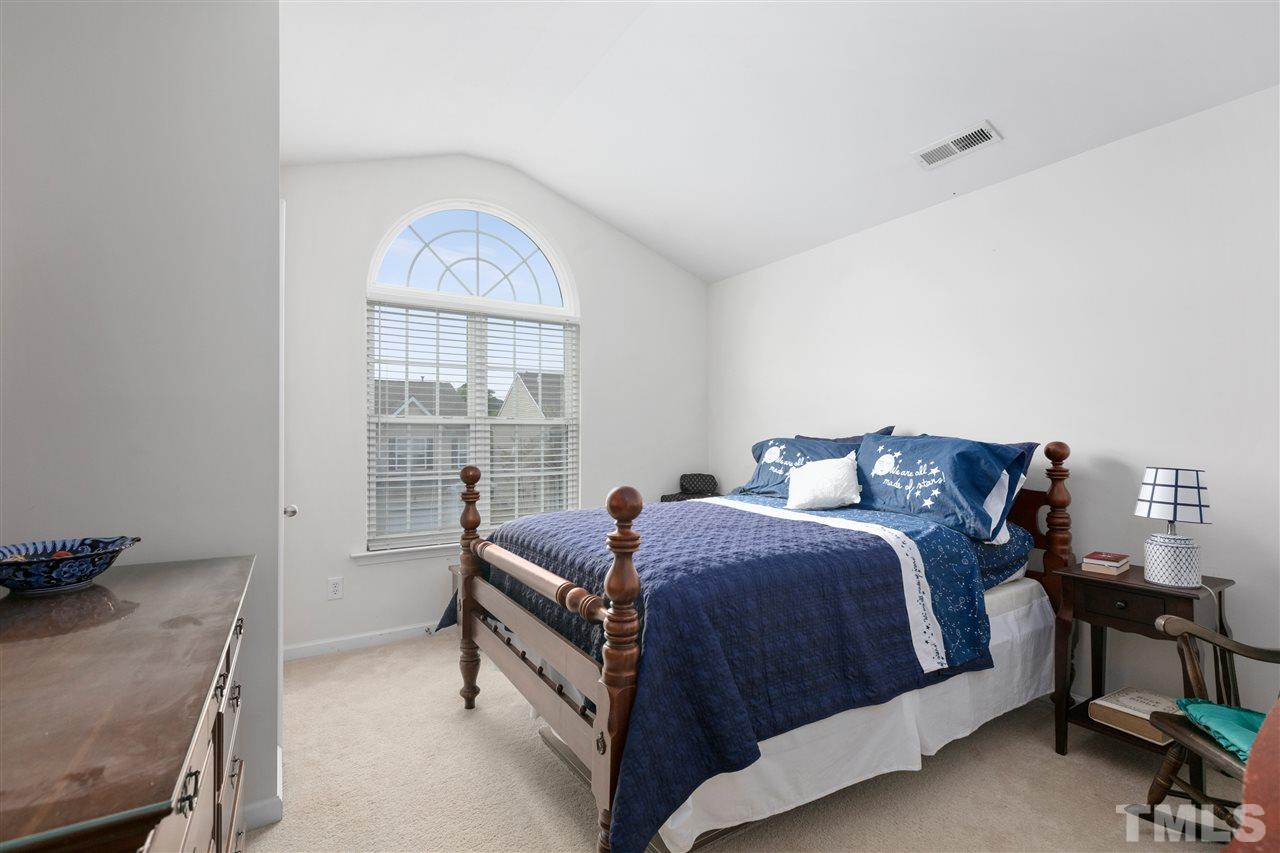 2154 Metacomet Way Raleigh, NC 27604 - Photo 14 of 30