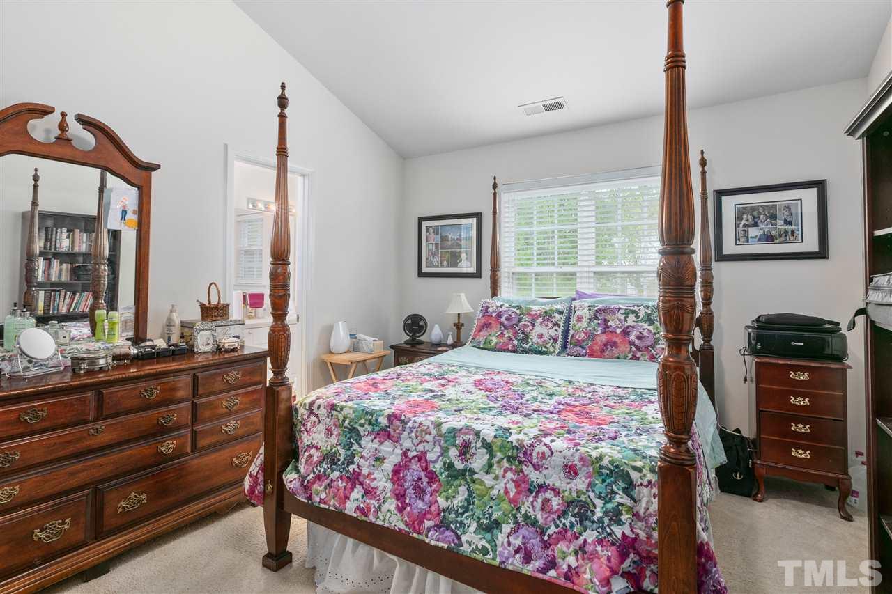 2154 Metacomet Way Raleigh, NC 27604 - Photo 21 of 30