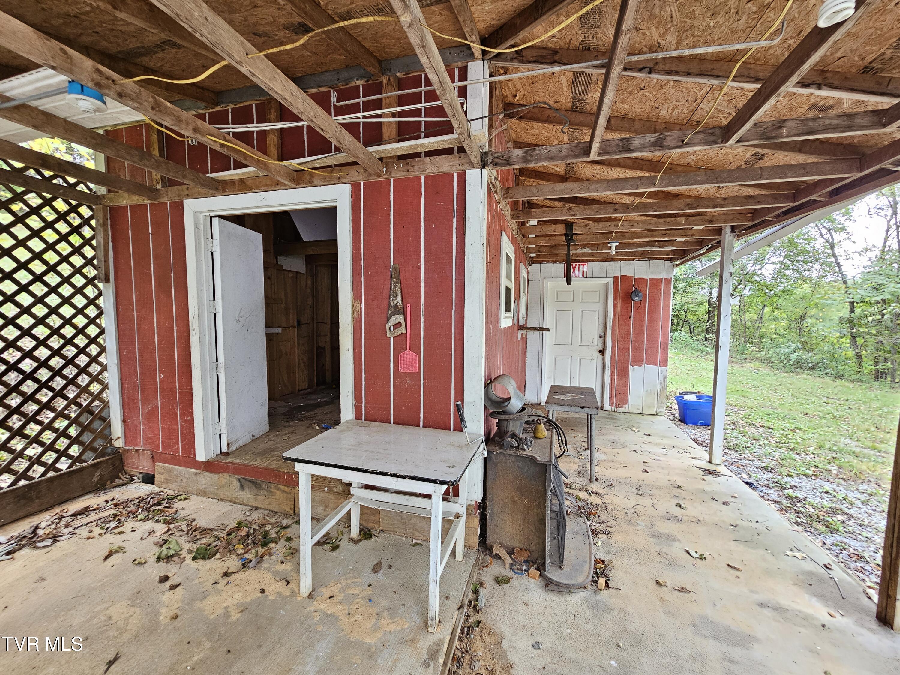 236 Old Watauga Road Elizabethton, TN 37643 - Photo 41 of 55 20241004_142301