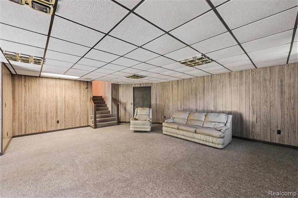 1457 West Avon Road Rochester Hills, MI 48309 - Photo 23 of 42