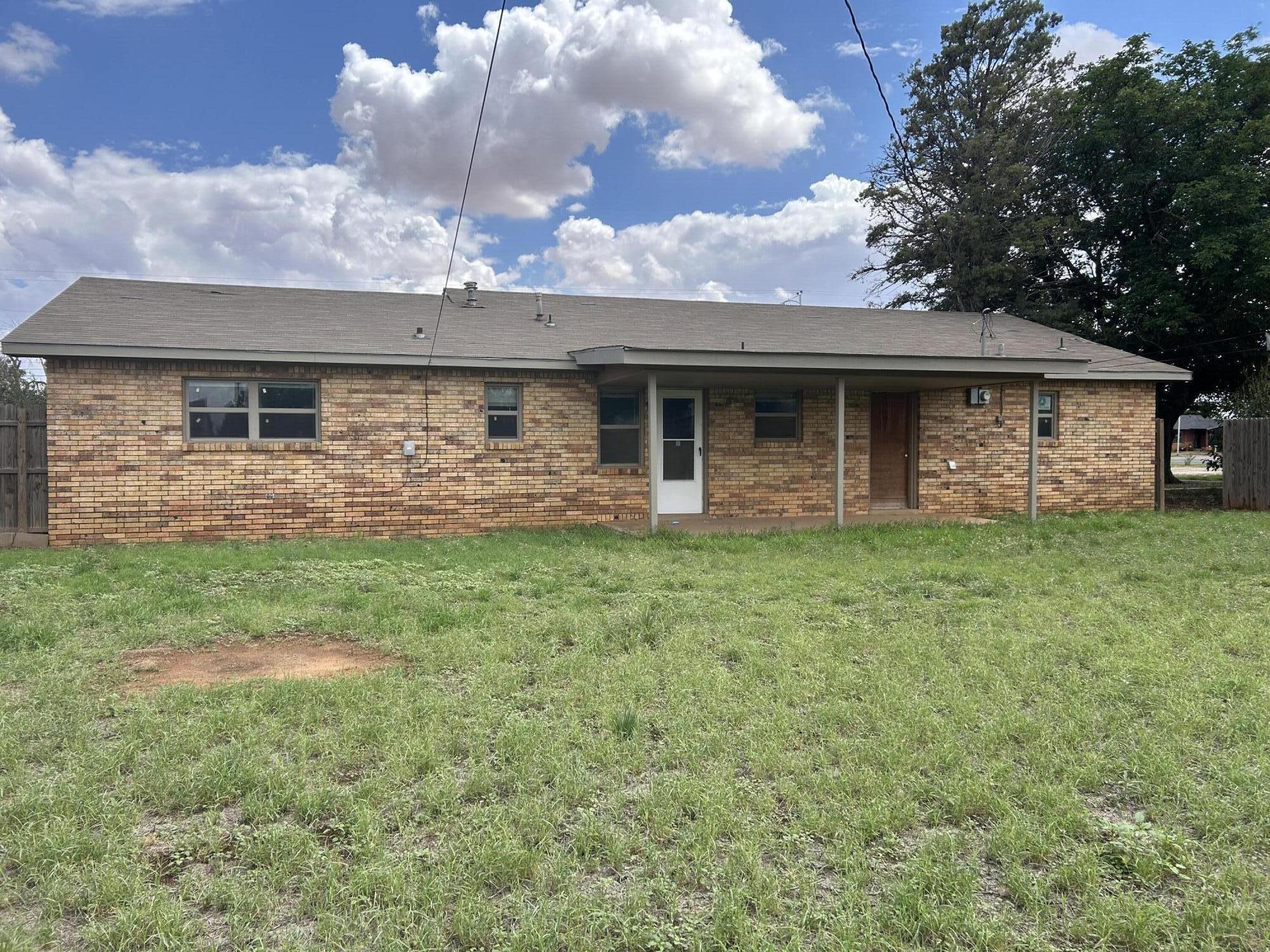 1007 Tahoka Road Brownfield, TX 79316 - Photo 22 of 27 IMG_2037