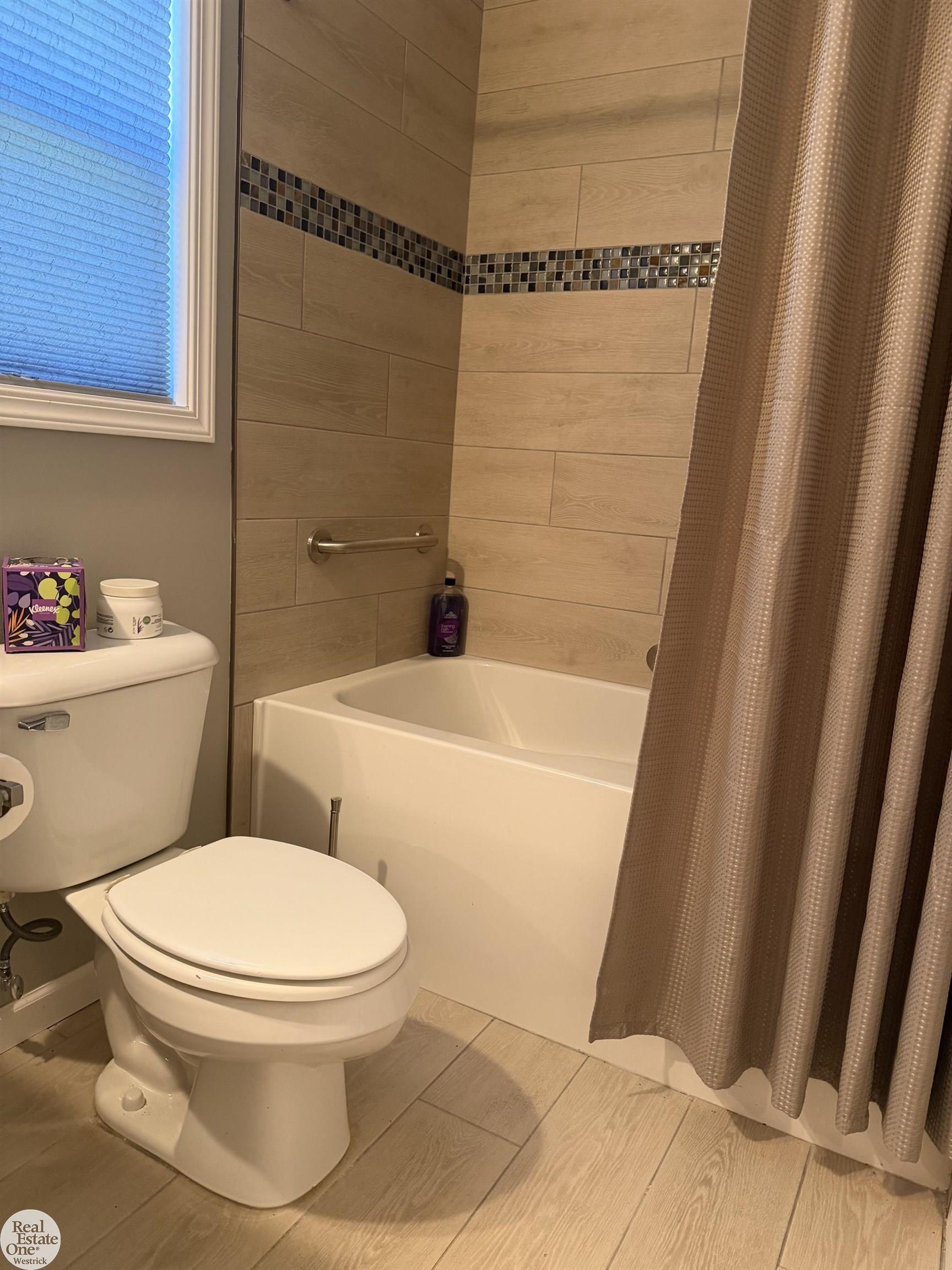 8164 North River Road Marine City, MI 48039 - Photo 20 of 23 50213404-c0cc7d68-0457-4b62-b26c-2026265110e2.JPG