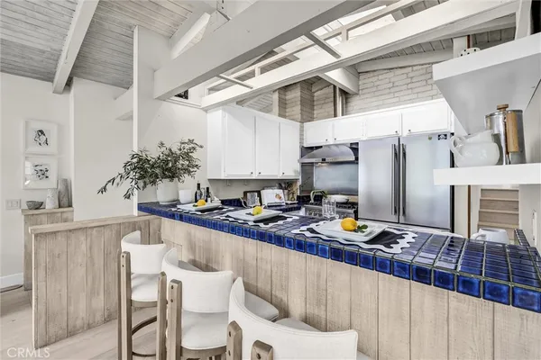 $1,999,900 | 1025 Oro Street, Laguna Beach, CA 92651