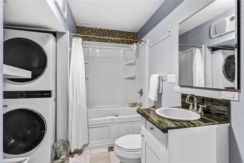 $1,999,900 | 1025 Oro Street, Laguna Beach, CA 92651