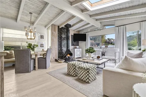 $1,999,900 | 1025 Oro Street, Laguna Beach, CA 92651