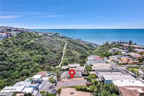$1,999,900 | 1025 Oro Street, Laguna Beach, CA 92651