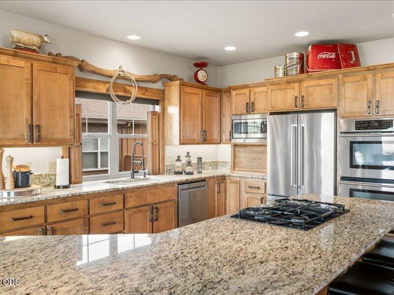 360 Vista Rim Drive Redmond, OR 97756 - Photo 58 of 147
