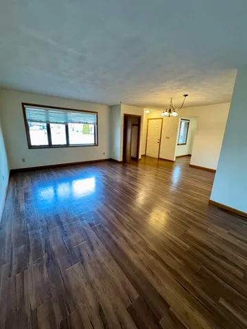 $2,315 | 2500 Grant Street, Unit 118, Bettendorf, IA 52722