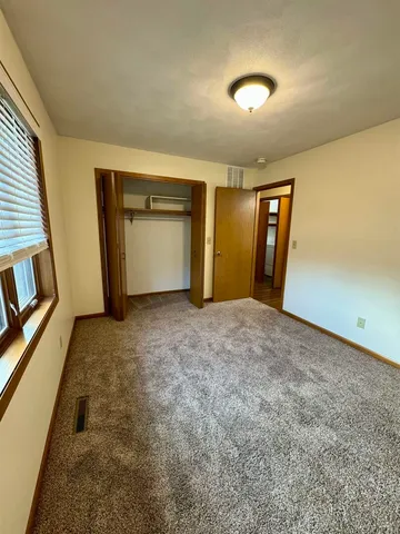 $2,315 | 2500 Grant Street, Unit 118, Bettendorf, IA 52722