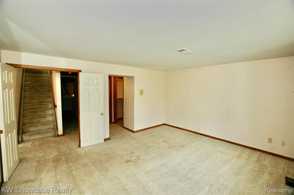 628 Summit Ridge Drive Milford, MI 48381 - Photo 26 of 44