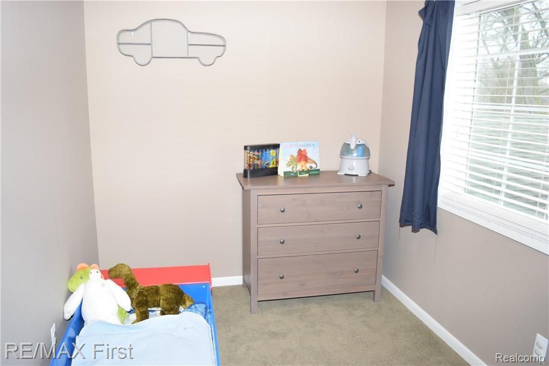 422 Barclay Road Grosse Pointe, MI 48236 - Photo 41 of 43 DSC_0943.JPG