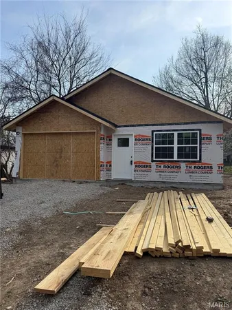 $205,000 | 225 Garfield Street, Lebanon, MO 65536