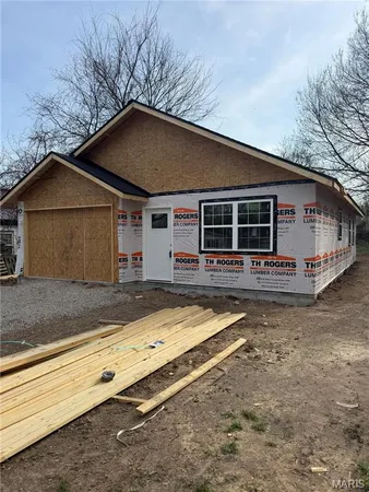 $205,000 | 225 Garfield Street, Lebanon, MO 65536