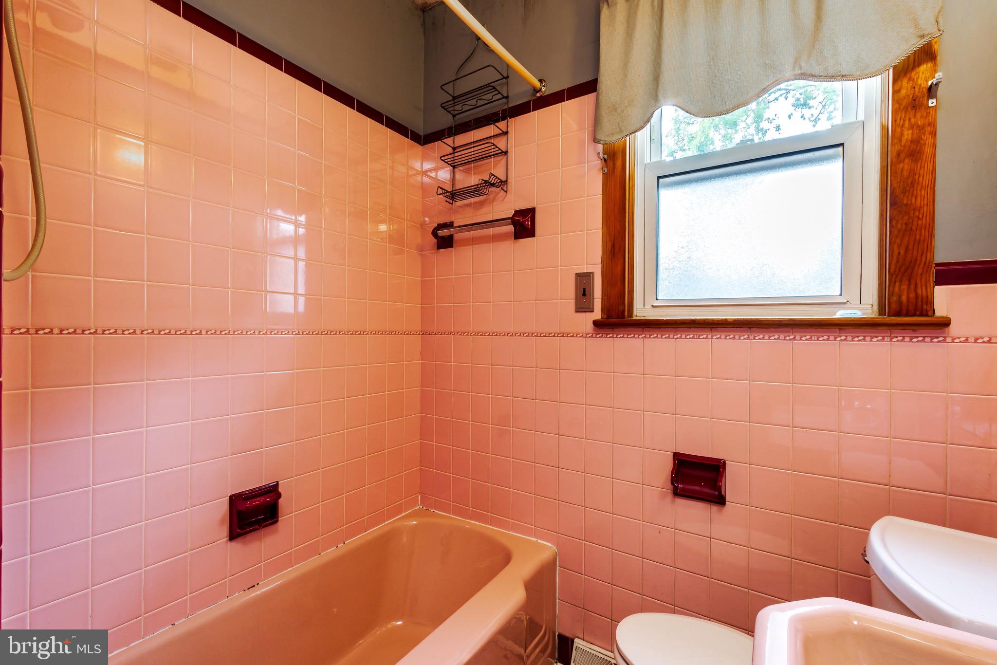 230 Adams Avenue Pitman, NJ 08071 - Photo 10 of 25 Hall Bath