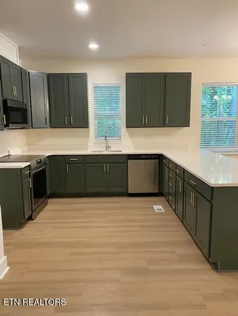 $399,900 | 1831 Granville Terrace, Knoxville, TN 37915