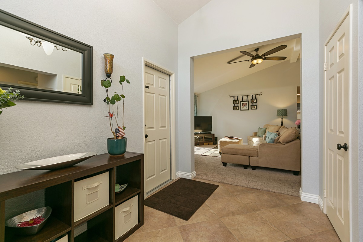 1116 Cottontail Road Vista, CA 92081 - Photo 2 of 22 Gallery Image 2