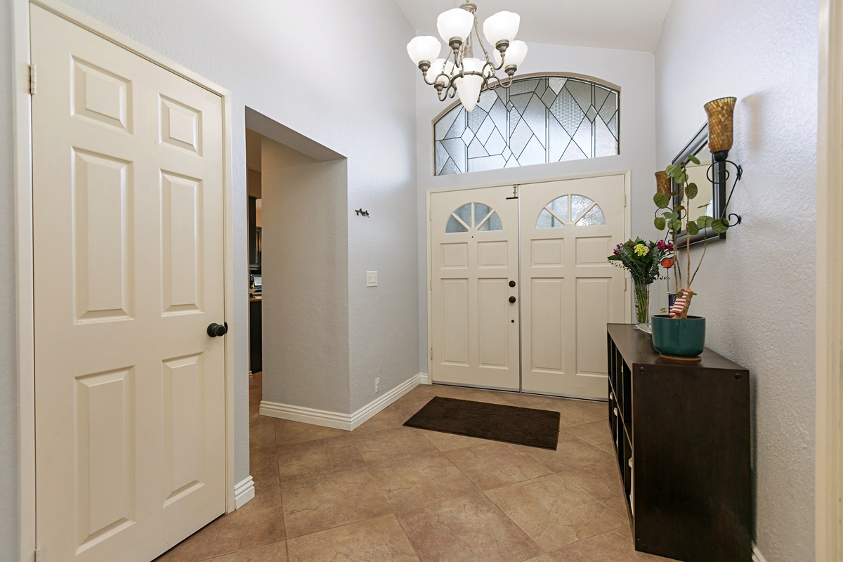 1116 Cottontail Road Vista, CA 92081 - Photo 3 of 22 Gallery Image 3