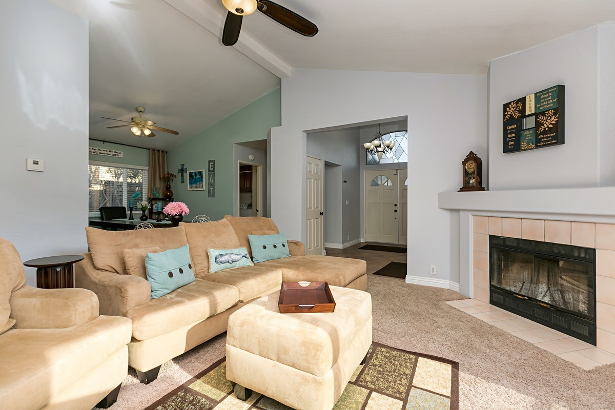 1116 Cottontail Road Vista, CA 92081 - Photo 5 of 22 Gallery Image 5