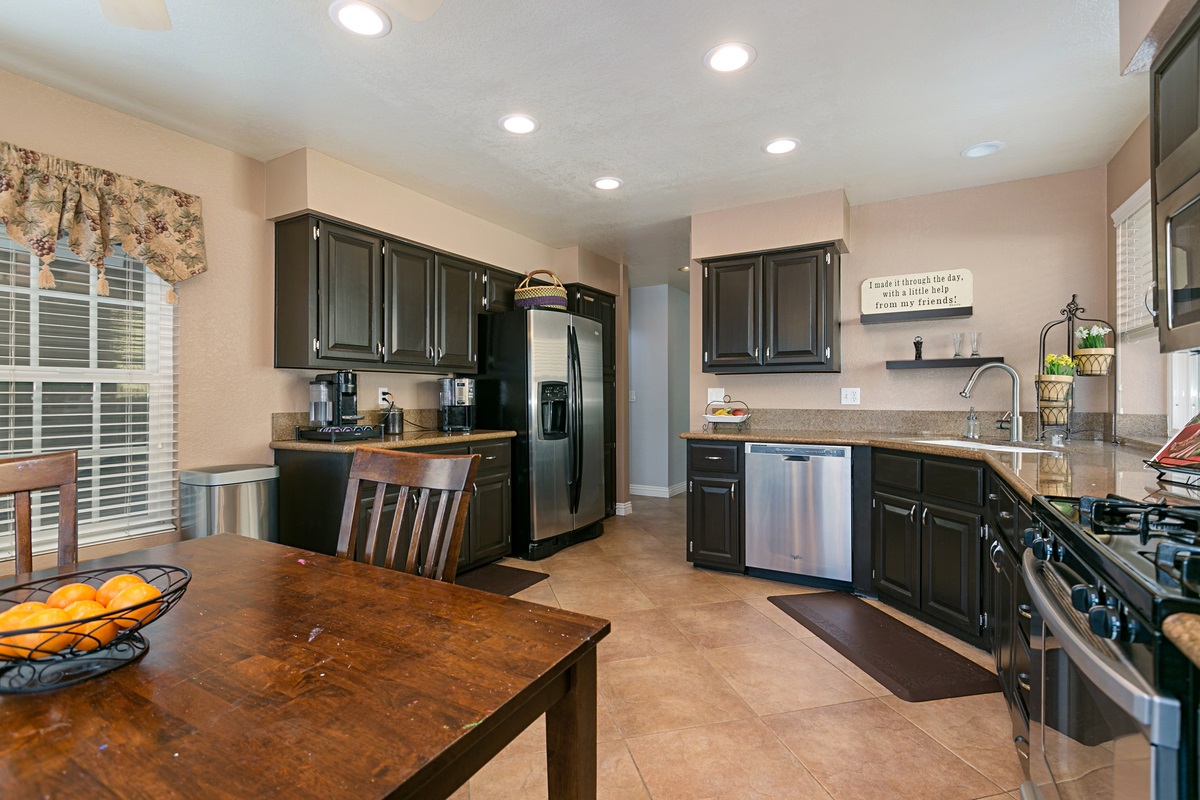 1116 Cottontail Road Vista, CA 92081 - Photo 8 of 22 Gallery Image 8